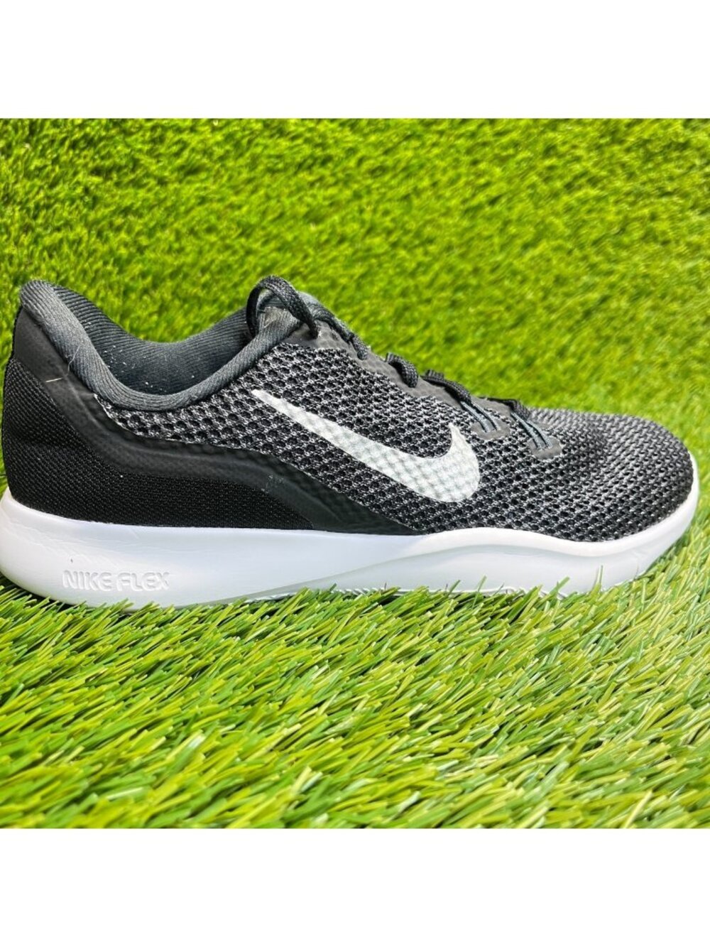 Nike Flex TR 7 Womens Size 6 Black White Running Training Lace Up Shoes Sneakers